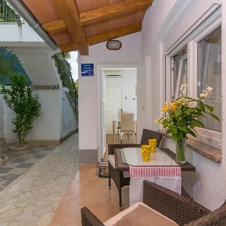 Cupar Apartment Porec